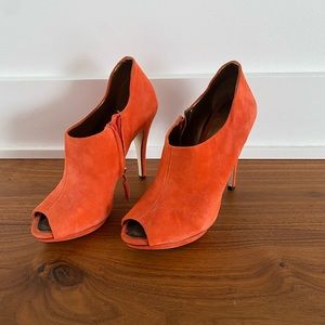 BCBGmaxazria shoes orange, size 9